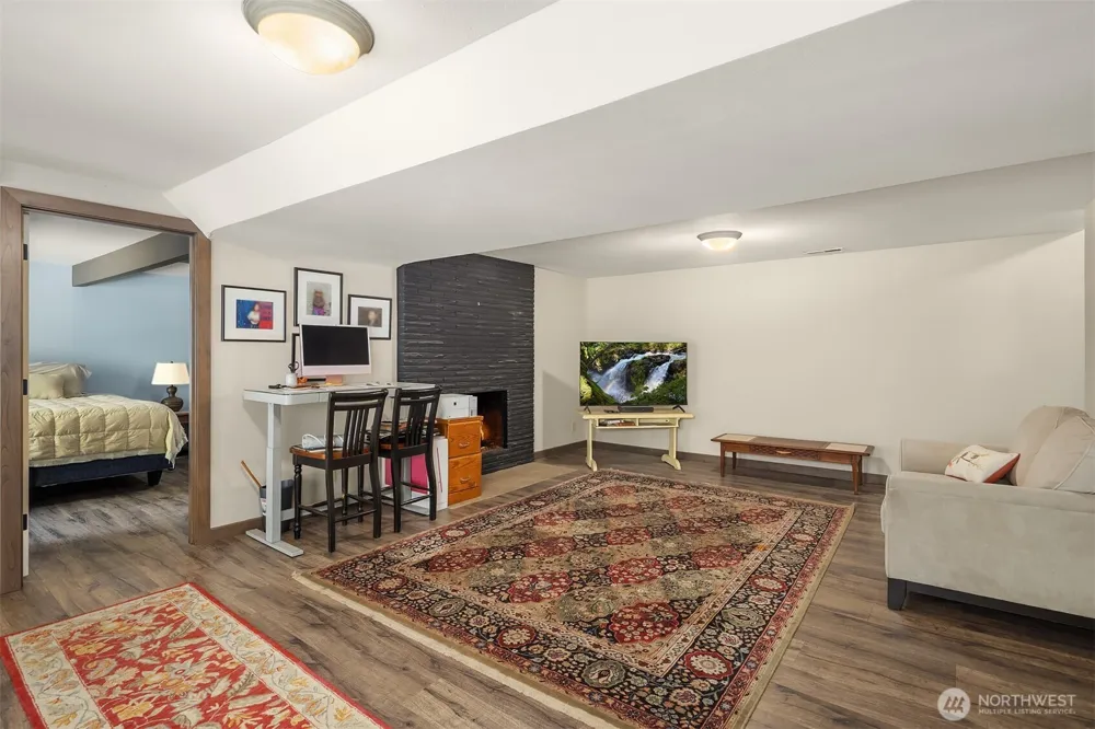6416 170th Place SW Edmonds, WA 98026