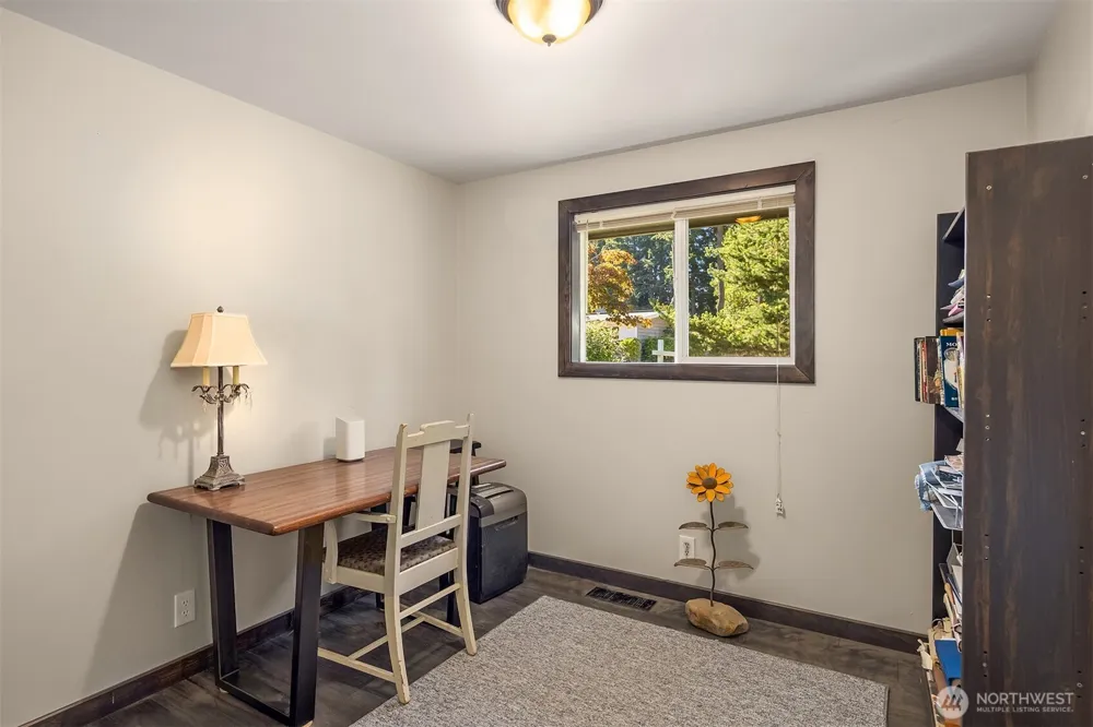 6416 170th Place SW Edmonds, WA 98026