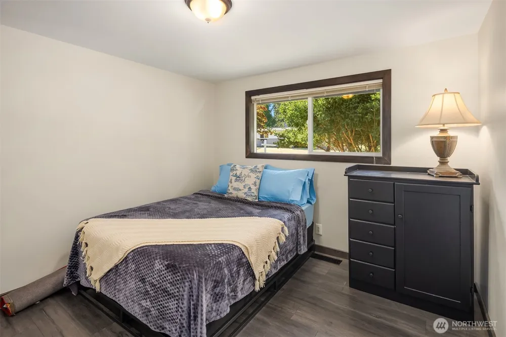 6416 170th Place SW Edmonds, WA 98026