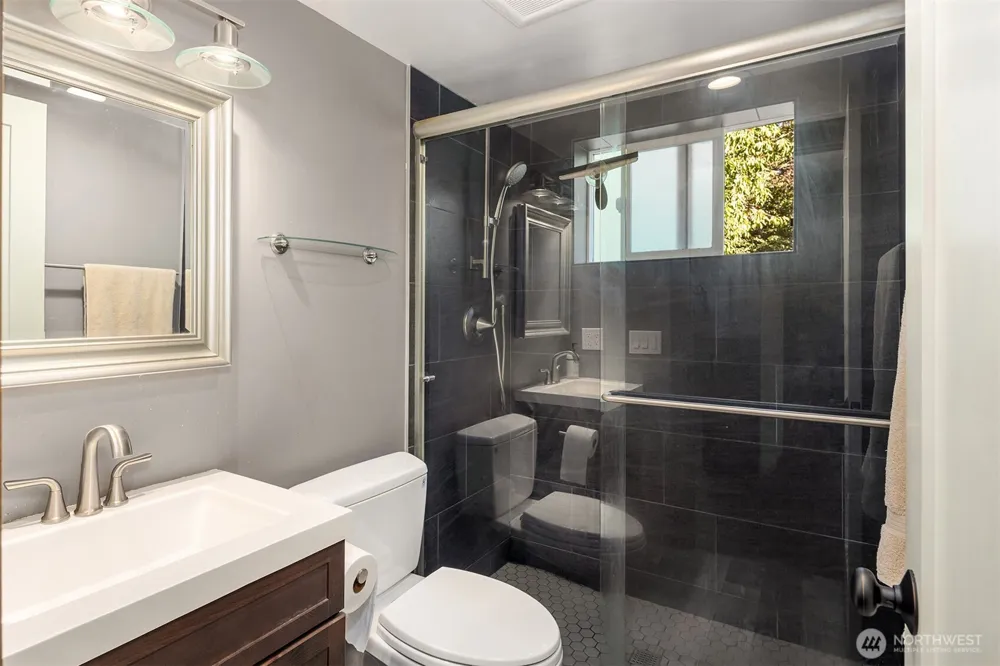 6416 170th Place SW Edmonds, WA 98026