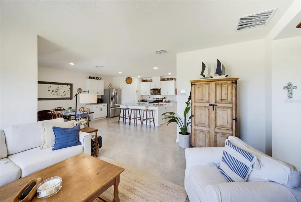 3432 ISLEWOOD COURT Ocoee, FL 34761