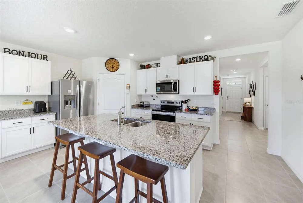 3432 ISLEWOOD COURT Ocoee, FL 34761