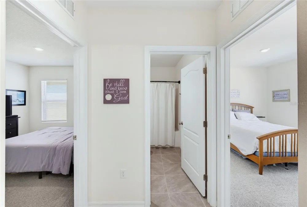 3432 ISLEWOOD COURT Ocoee, FL 34761