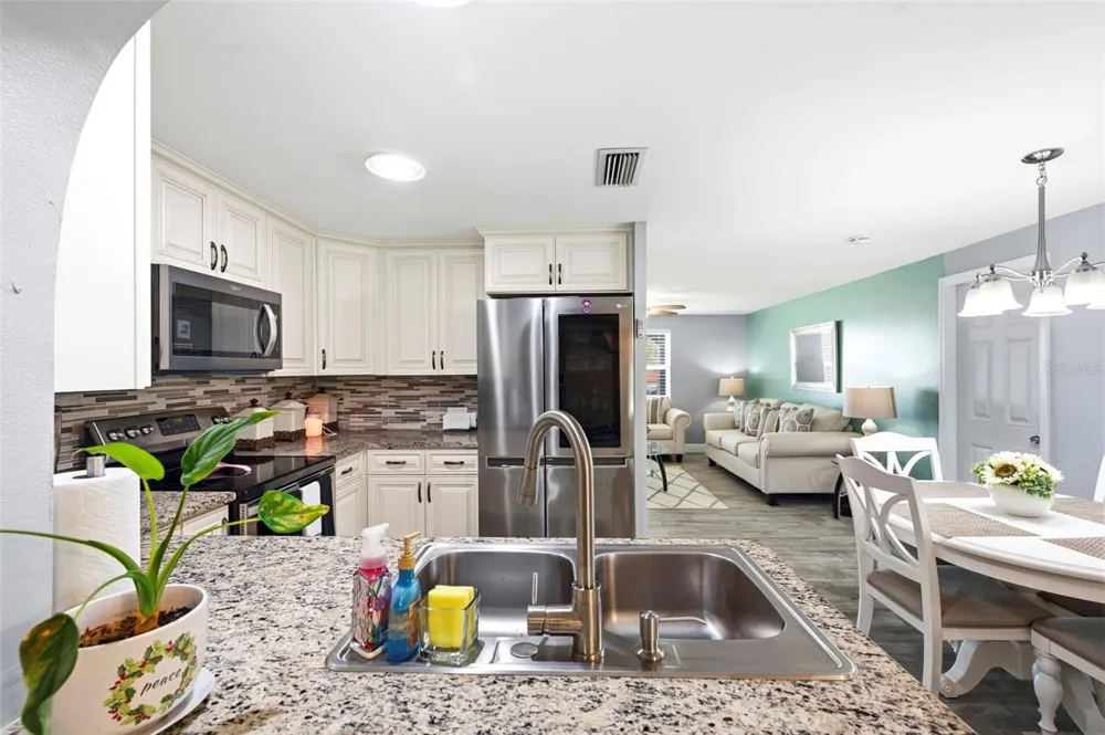 485 FLAMINGO DRIVE Apollo Beach, FL 33572