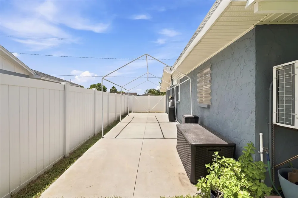 485 FLAMINGO DRIVE Apollo Beach, FL 33572