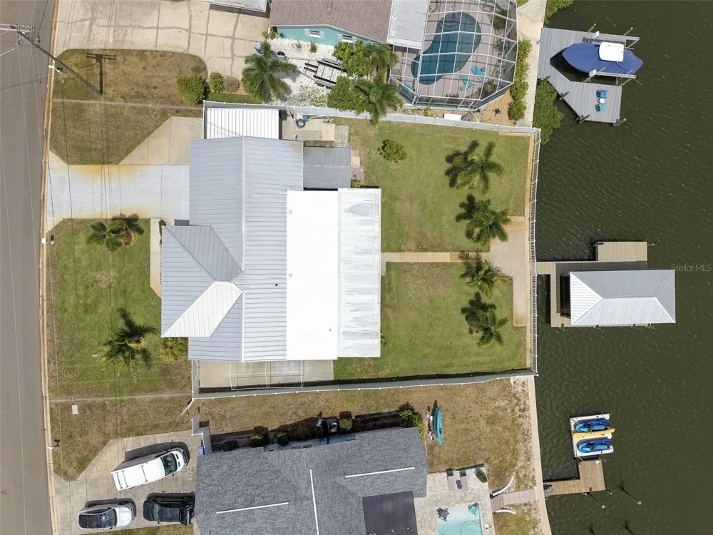 485 FLAMINGO DRIVE Apollo Beach, FL 33572