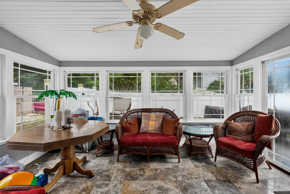 106 Lisbon Absecon, NJ 08201
