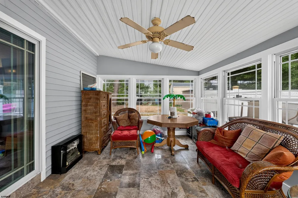 106 Lisbon Absecon, NJ 08201