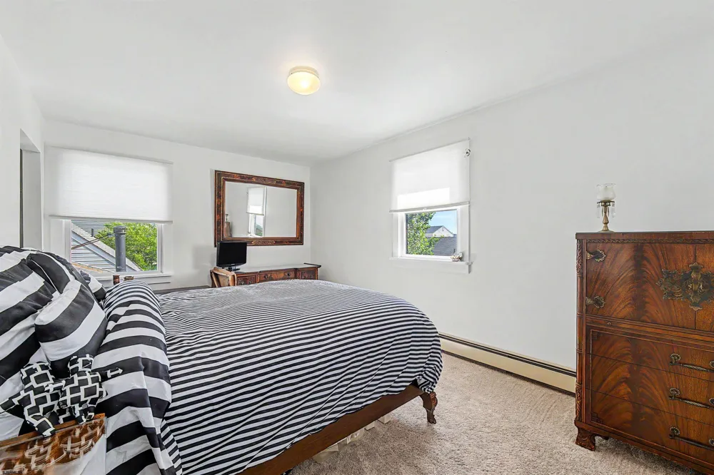 412 N Surrey Ave Ventnor Heights, NJ 08406