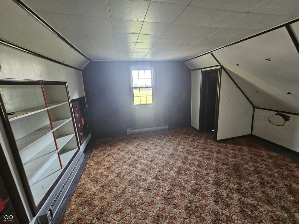 2163 E 1700 ROAD Summitville, IN 46070