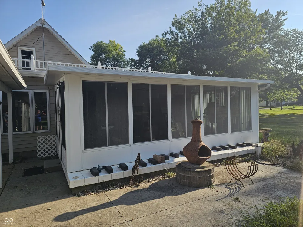 2163 E 1700 ROAD Summitville, IN 46070