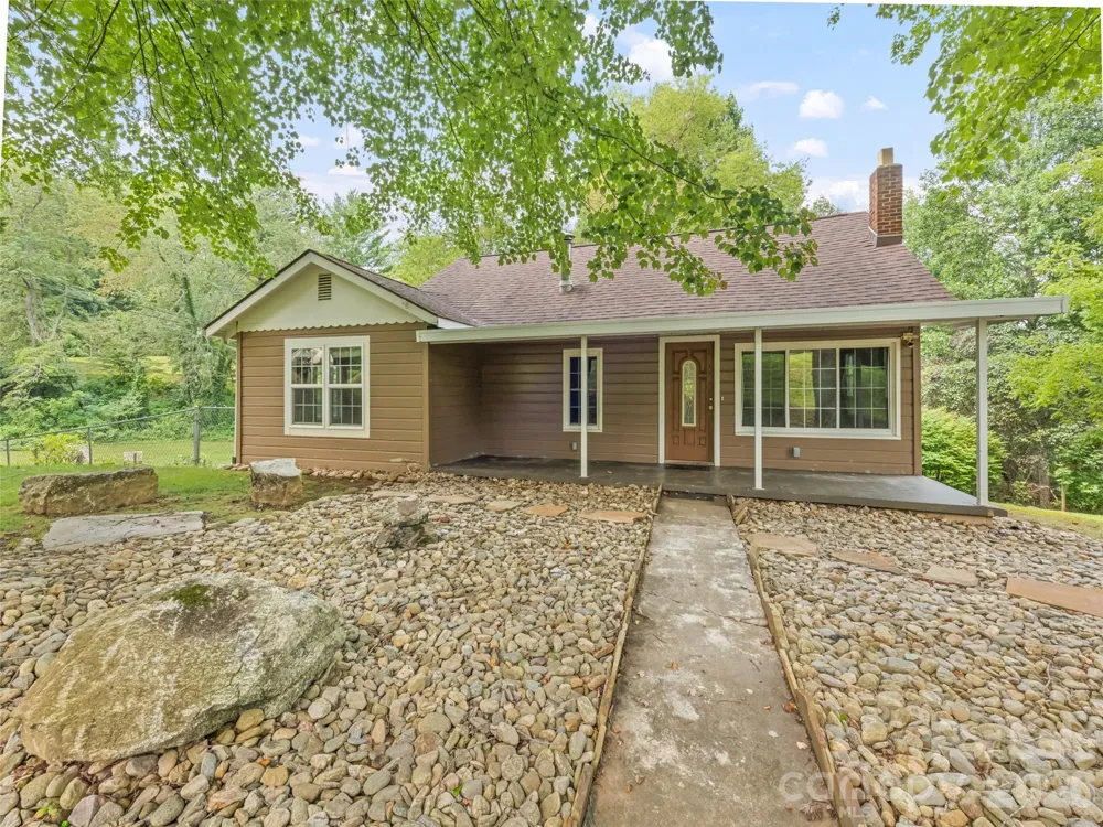 206 Terrell Cove Road Canton, NC 28716