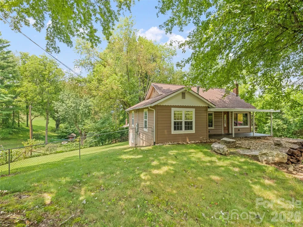 206 Terrell Cove Road Canton, NC 28716