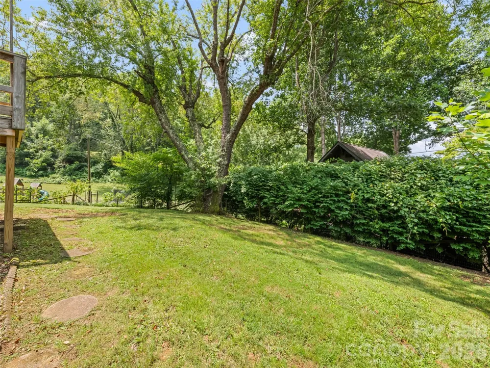 206 Terrell Cove Road Canton, NC 28716