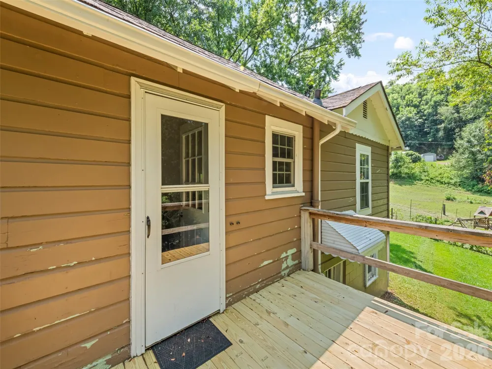 206 Terrell Cove Road Canton, NC 28716