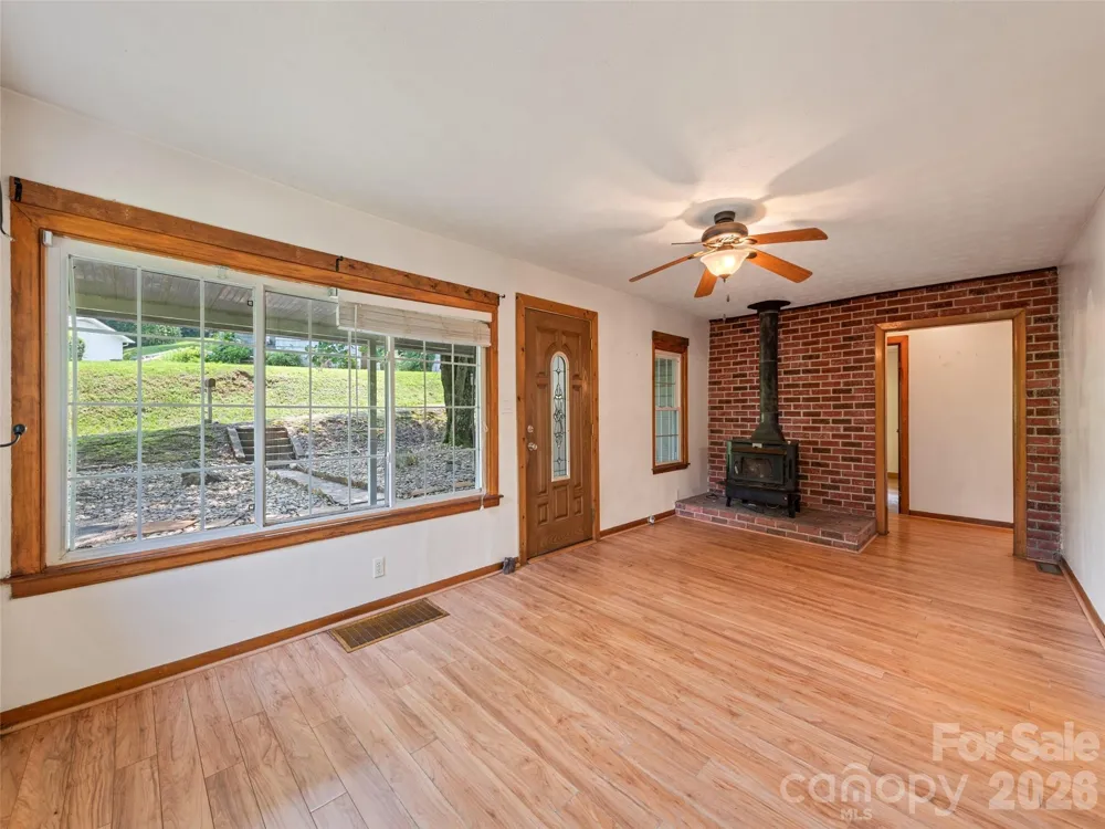 206 Terrell Cove Road Canton, NC 28716