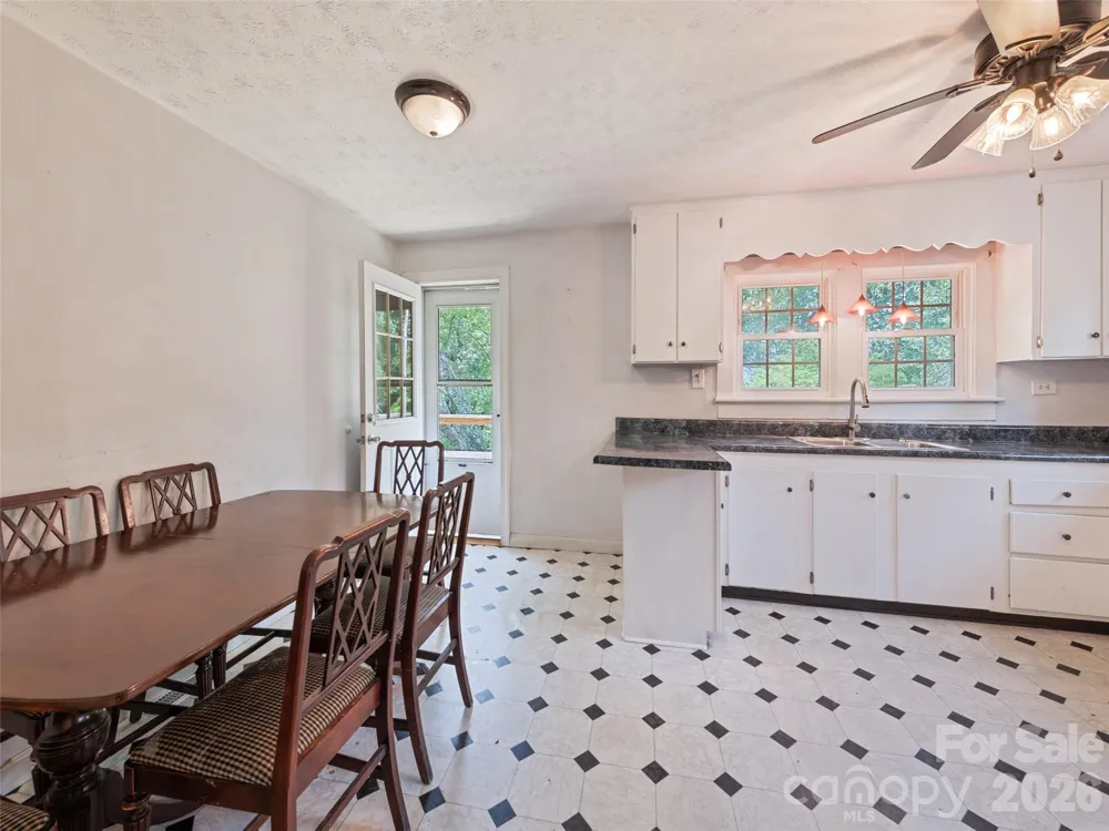 206 Terrell Cove Road Canton, NC 28716