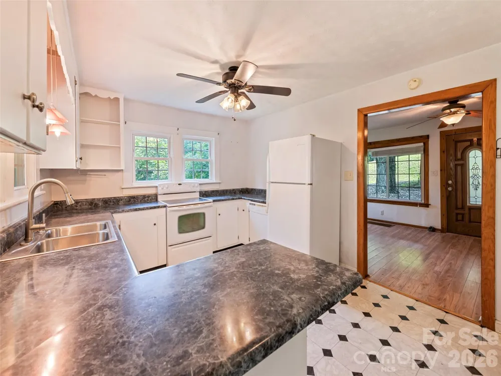 206 Terrell Cove Road Canton, NC 28716