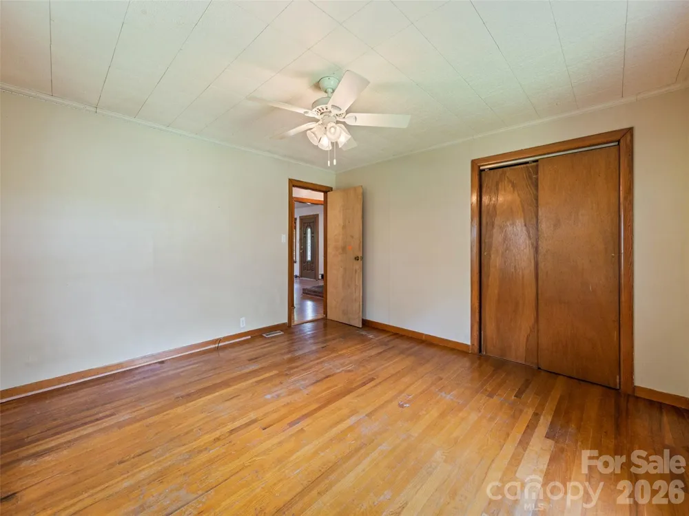 206 Terrell Cove Road Canton, NC 28716