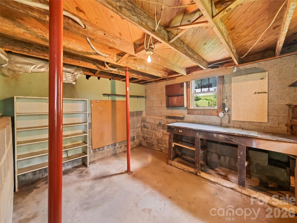 206 Terrell Cove Road Canton, NC 28716
