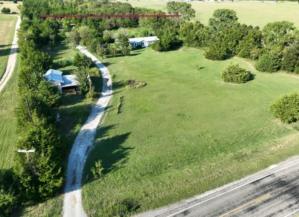 3149 FM902 Howe, TX 75459
