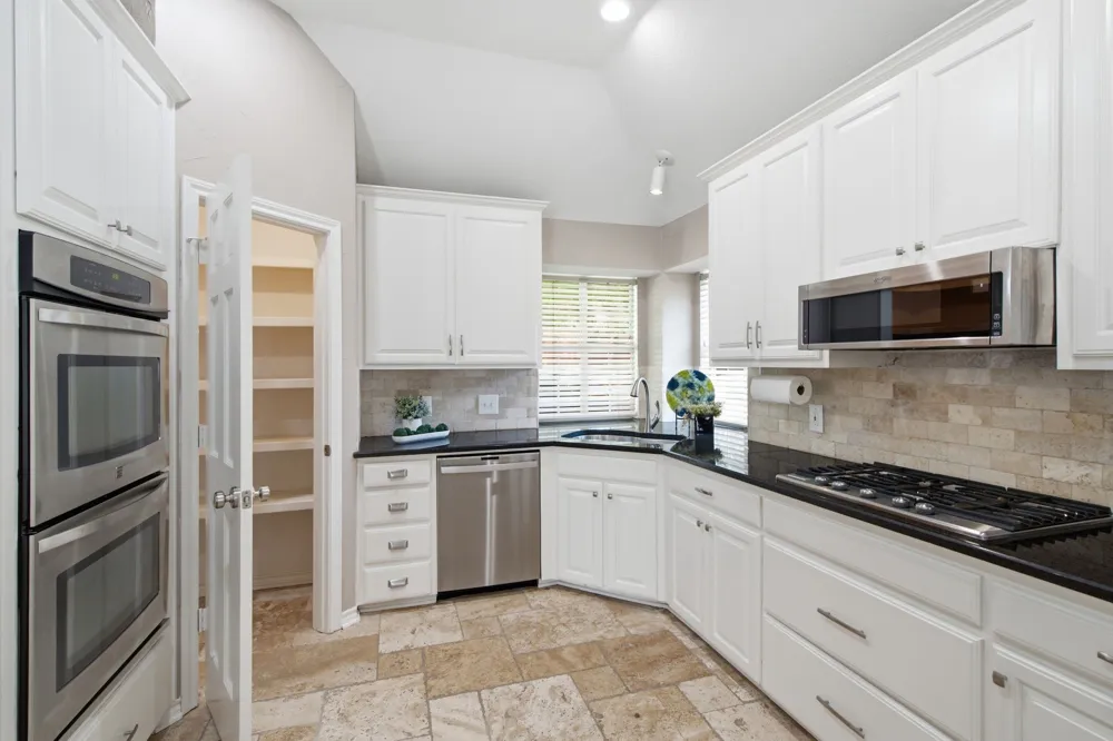 8417 Castle Creek Road North Richland Hills, TX 76182