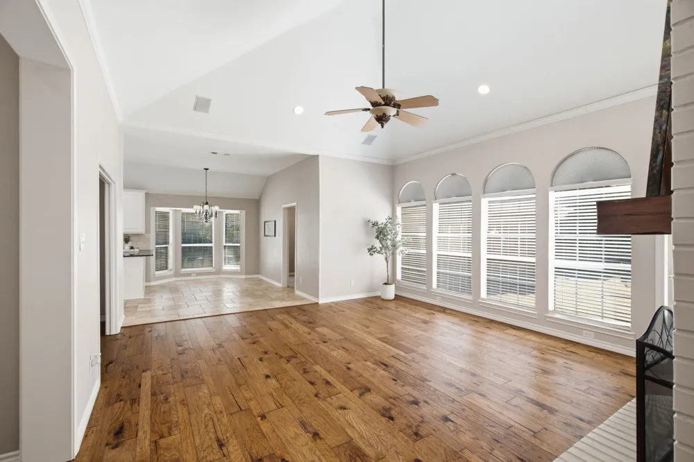 8417 Castle Creek Road North Richland Hills, TX 76182