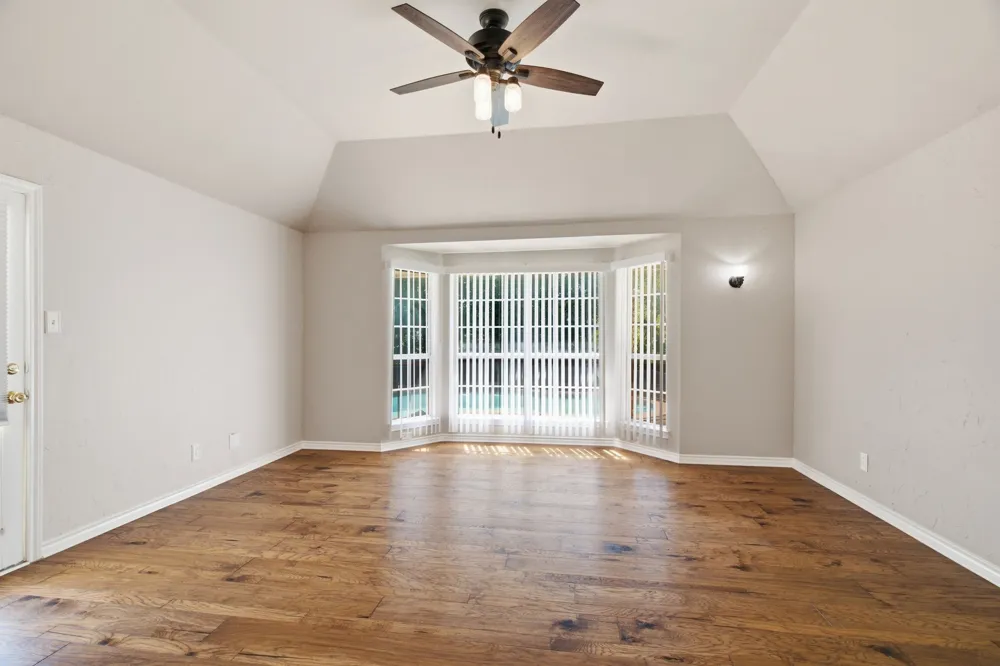 8417 Castle Creek Road North Richland Hills, TX 76182