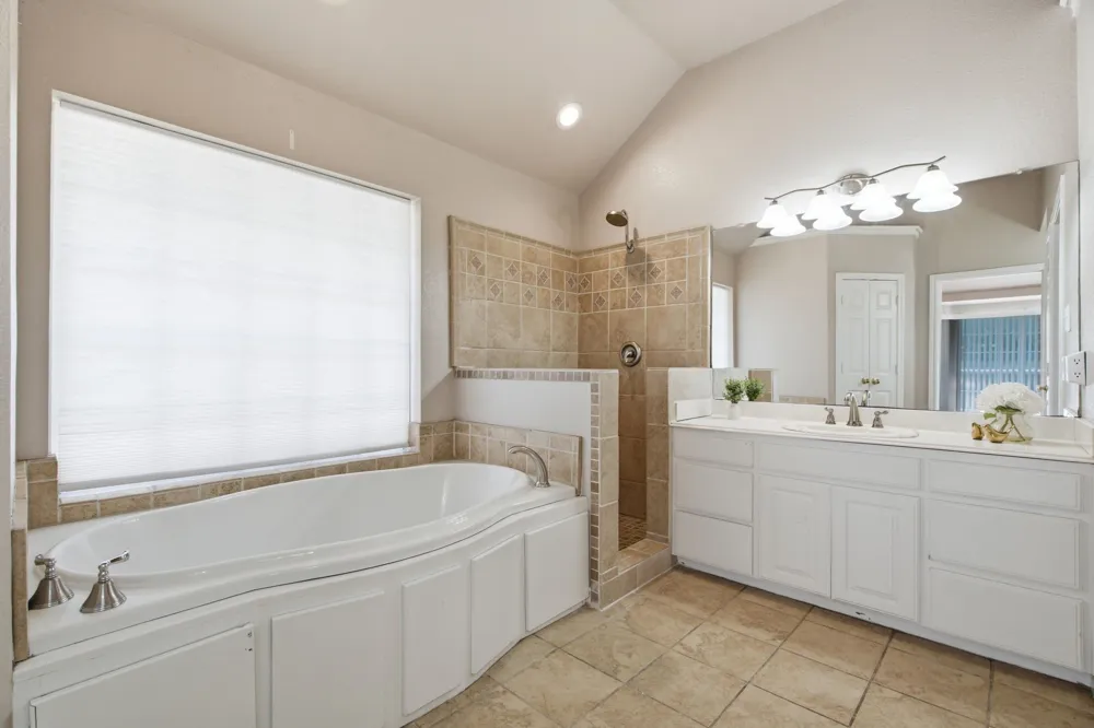 8417 Castle Creek Road North Richland Hills, TX 76182