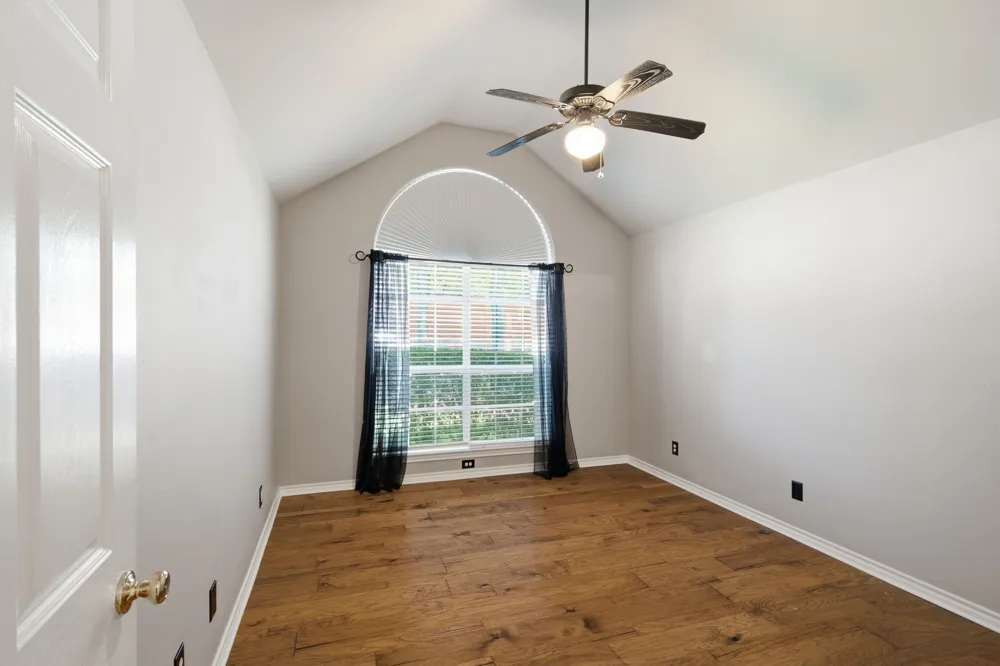 8417 Castle Creek Road North Richland Hills, TX 76182