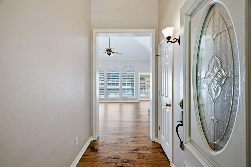 8417 Castle Creek Road North Richland Hills, TX 76182