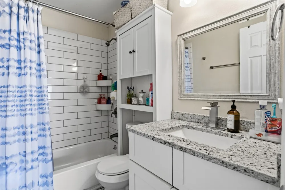 516 E Wintergreen Road DeSoto, TX 75115