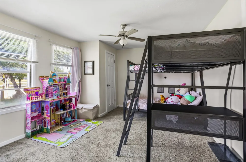 516 E Wintergreen Road DeSoto, TX 75115