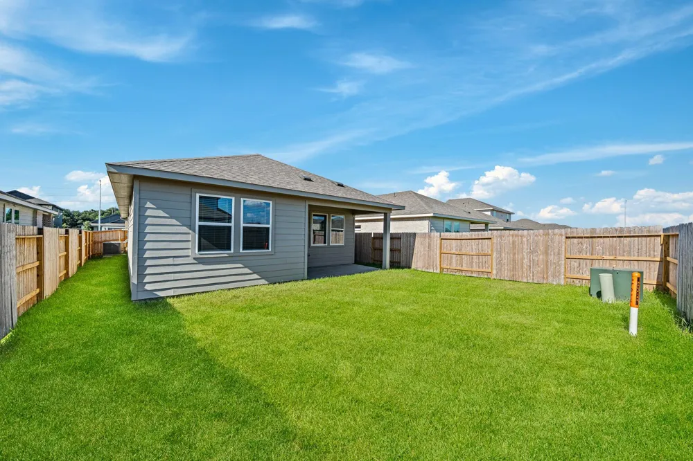 29215 Farmhouse Estates Dr Waller, TX 77484
