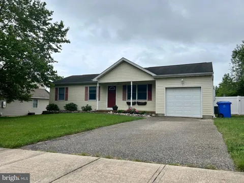 7 CEDAR HILL DRIVE