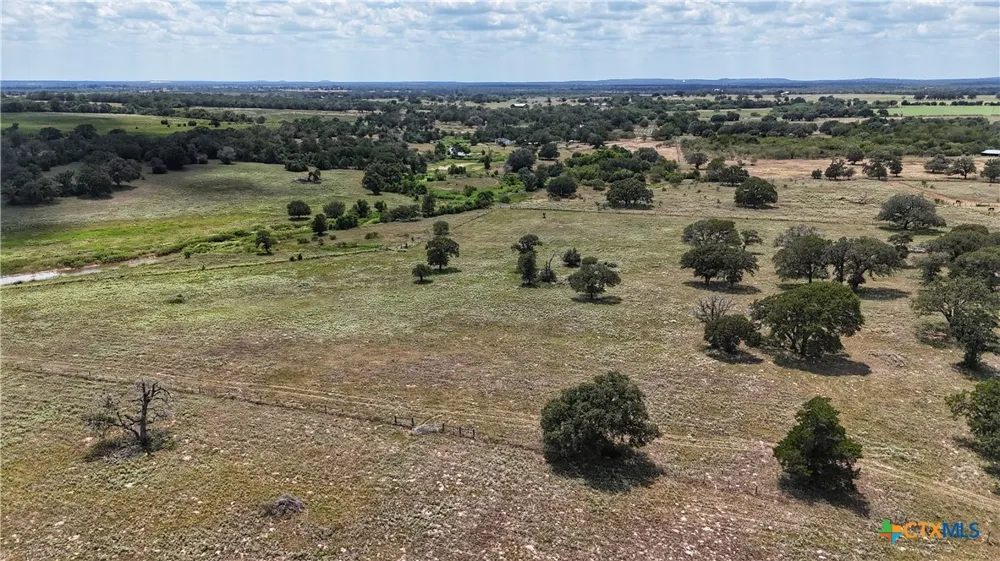 10 Highway 304 Harwood, TX 78632