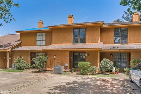 3216 Eastwood Drive