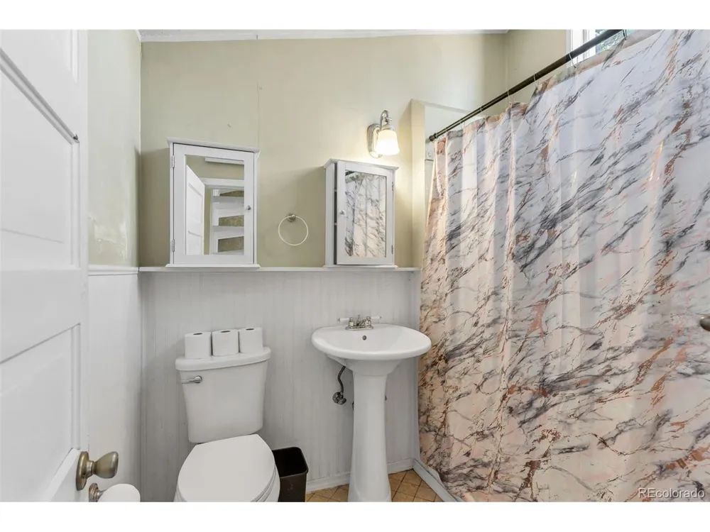 113 W 6th Florence, CO 81226