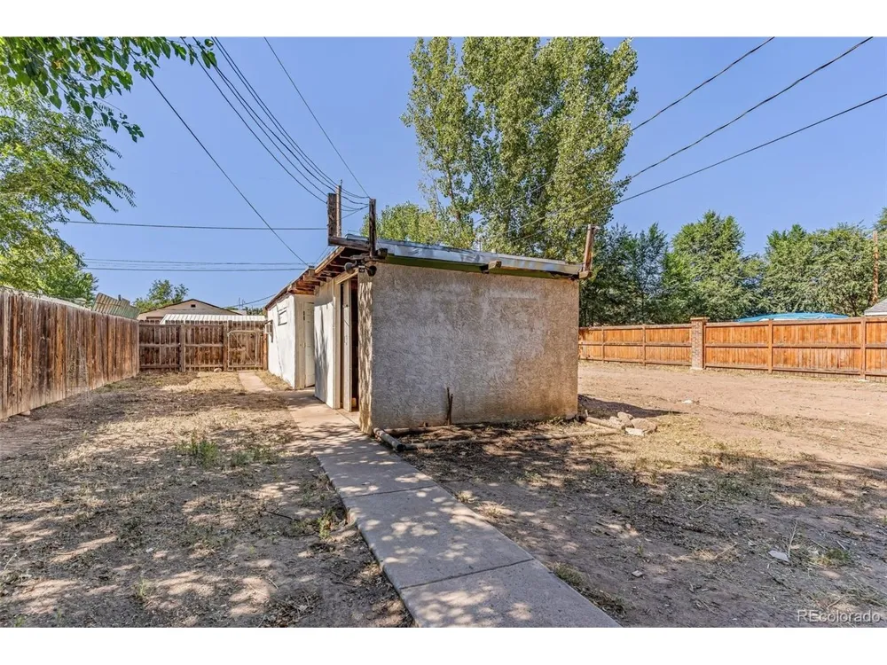 113 W 6th Florence, CO 81226