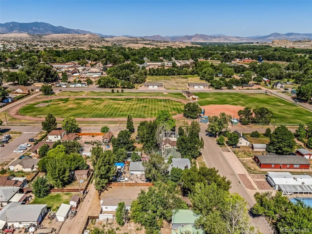 113 W 6th Florence, CO 81226