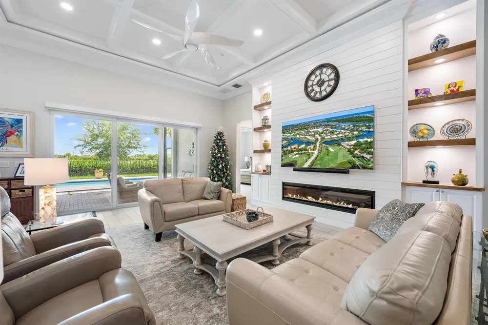 9930 Timber Creek Way Palm Beach Gardens, FL 33412