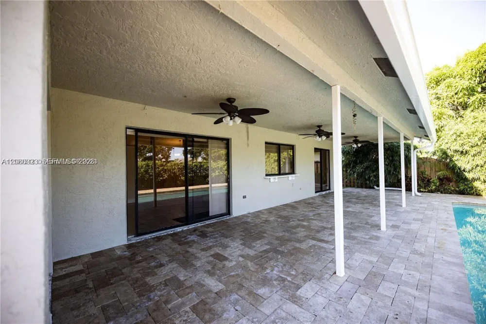 9815 NW 43rd St #0 Sunrise, FL 33351