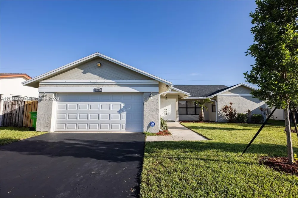9815 NW 43rd St #0 Sunrise, FL 33351