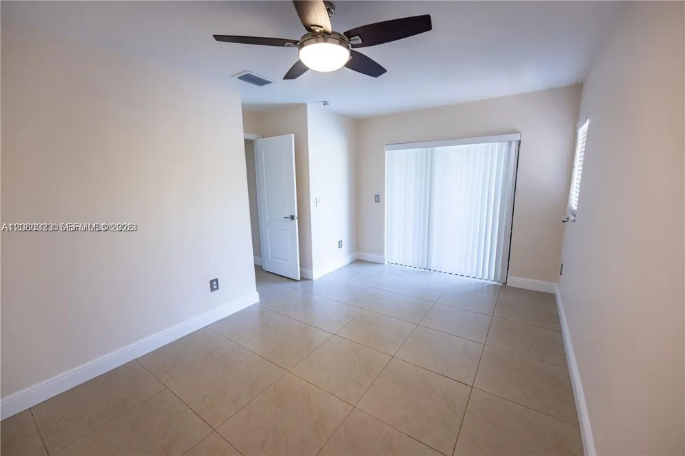 9815 NW 43rd St #0 Sunrise, FL 33351