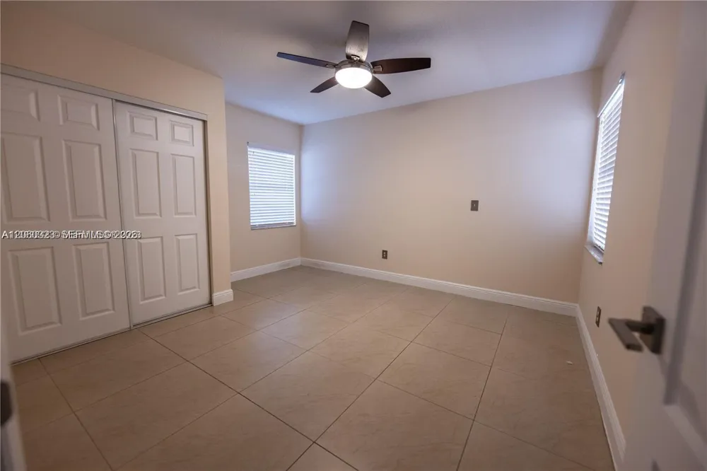 9815 NW 43rd St #0 Sunrise, FL 33351
