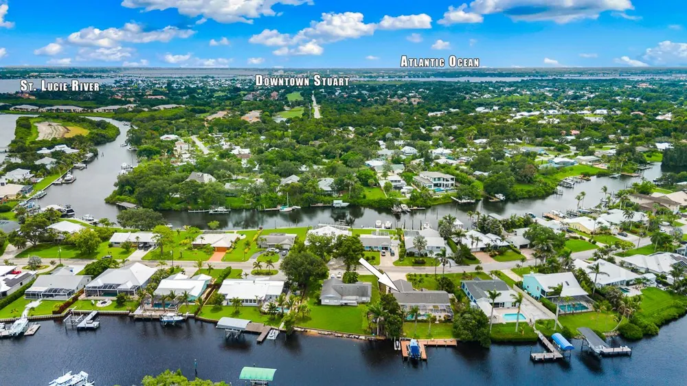 622 SW Pine Tree Lane Palm City, FL 34990