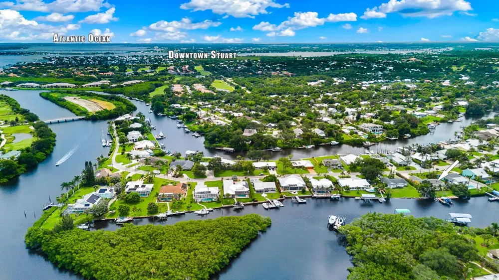 622 SW Pine Tree Lane Palm City, FL 34990