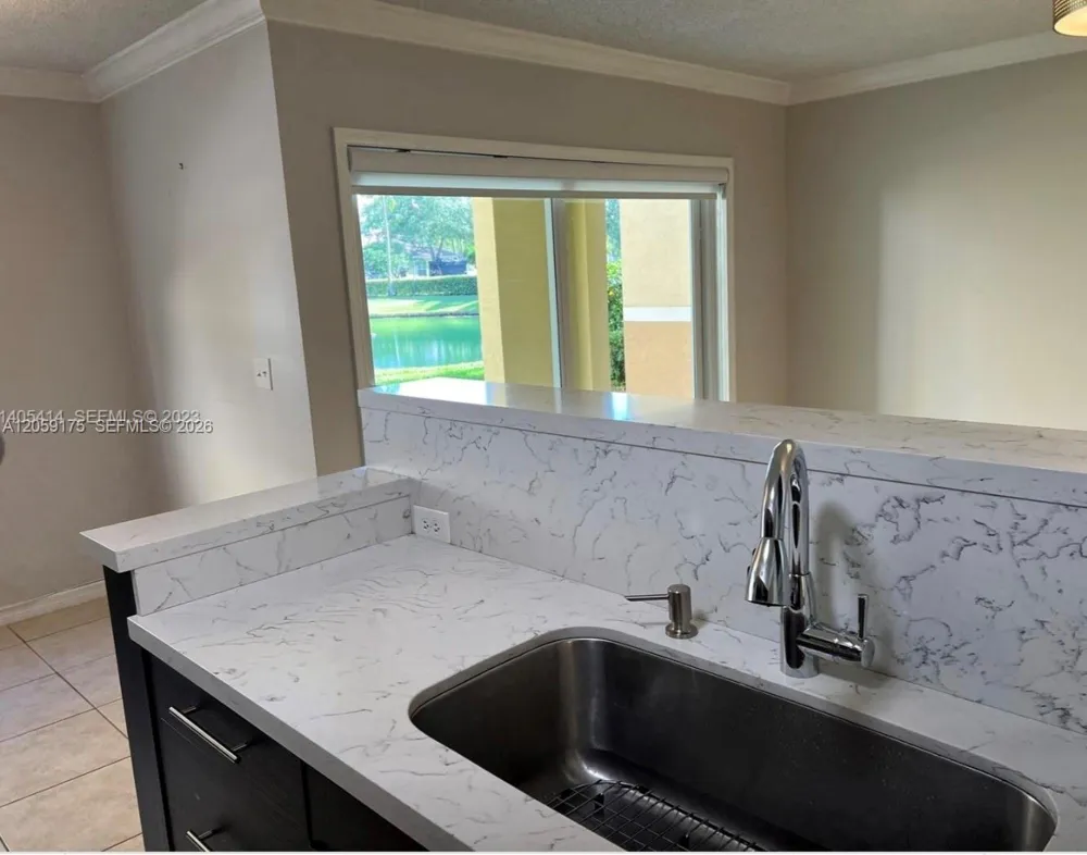 2600 S University Dr #114 Davie, FL 33328