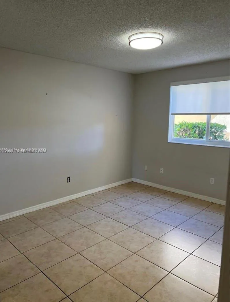 2600 S University Dr #114 Davie, FL 33328