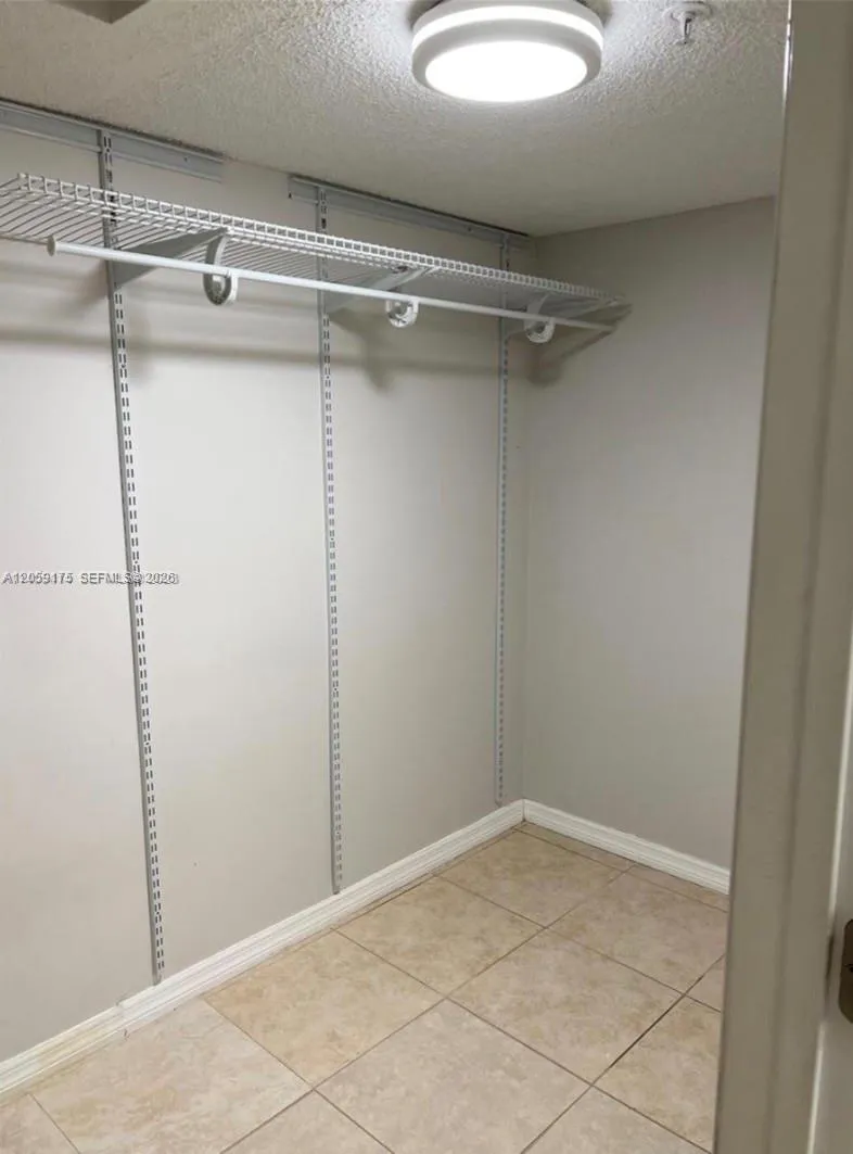 2600 S University Dr #114 Davie, FL 33328